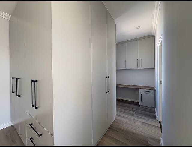 4 BEDROOM HOUSE FOR SALE IN SANDOWN